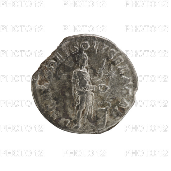 Denarius, Elagabalus (reigned 218–222). Obverse: IM•TONINVS•VG — Bust of Elagabalus with laurel wreath and paludamentum facing right; pearl border. Reverse: SACERDEISOLISELAGAR — Elagabal (Elagabalus) in a long robe and veil stands facing right, holding a patera above an altar in his right hand, a club in his left; star in right field; pearl border. Dating: 220–222, Rome, Roman Empire (27 BC–476). Coin: diameter 17.5–18.3 mm; weight 2.41 g.