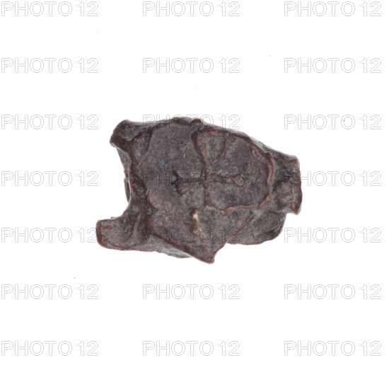 Fragment of a double-sided Drohiczyn seal. On one side a cross with one arm ending in a triangle (ankh cross). On the other side the letter 'C.' 11th–13th century. Drohiczyn, Poland.