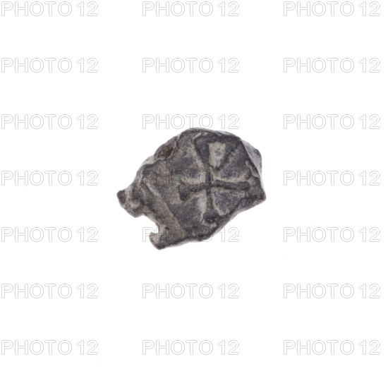 Fragment of a double-sided Drohiczyn seal. On one side a cross with one arm ending in a triangle (ankh cross). On the other side the letter 'C'. 11th–13th century, Drohiczyn, Poland.