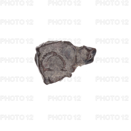 Fragment of a double-sided Drohiczyn seal. On one side a cross with one arm ending in a triangle (ankh-like cross). On the other side the letter 'C'. 11th–13th century, Drohiczyn, Poland.