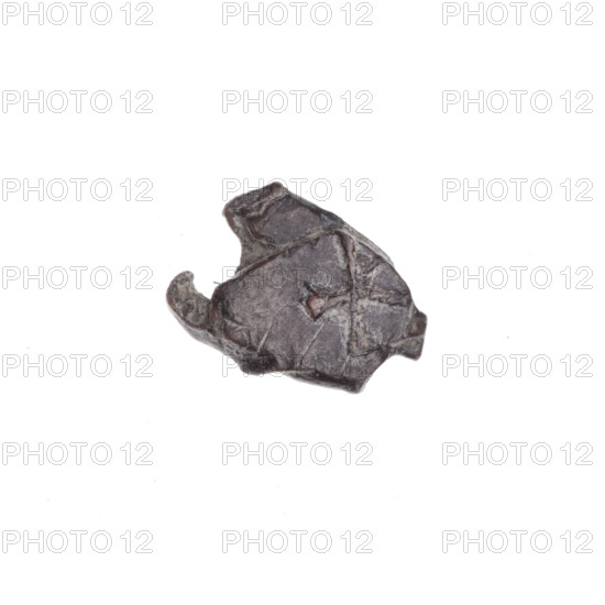 Drohiczyn seal; guild seals; town seals; customs seals; official seals; customs house seals; seals with a cross. Fragment of a double-sided Drohiczyn seal: on one side, a fragment of a cross with one arm ending in a triangle (an Anka cross); on the other side, a fragment of the letter C. 11th–13th century, Drohiczyn, Poland.
