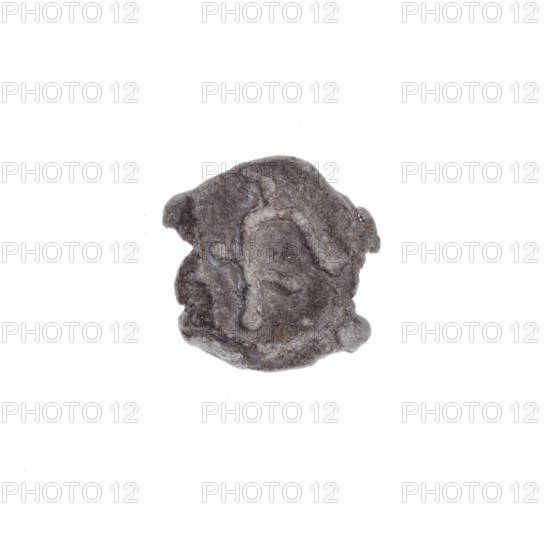 Drohiczyn seal — a fragment of a double-sided seal. One side: a bident with a crossed-out right arm. Other side: the Cyrillic letter Z with a dot. 11th–13th century, Drohiczyn, Poland. Seals associated with guilds, customs, customs chamber, town, and official use; seals with a cross.