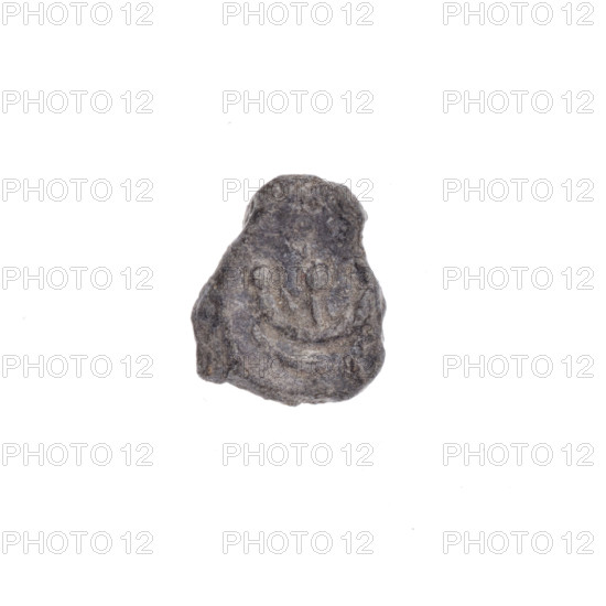 A fragment of a double-sided Drohiczyn seal. On one side a trident with dots at the ends of the arms. On the other side the letter N with dots at the ends of the lines. 11th–13th century. Drohiczyn, Poland. Seal; customs/guild/town/customs chamber/official seal with a cross motif.