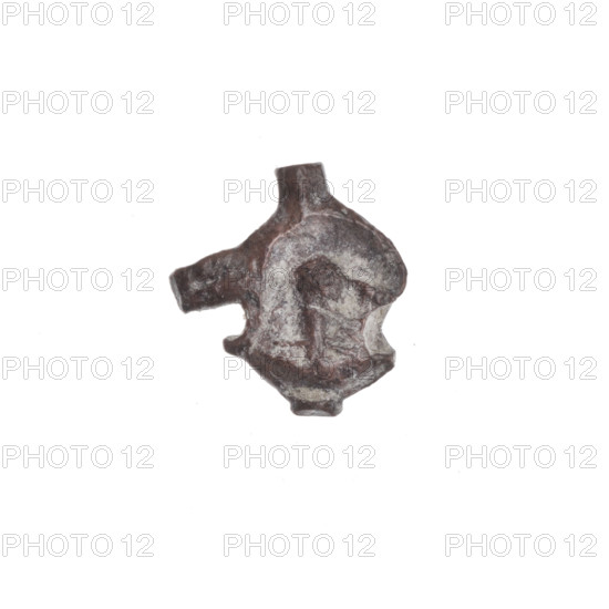 Fragment of a double-sided Drohiczyn seal. On one side a probable two-pronged shape is visible; on the other an illegible drawing. 11th–13th century. Drohiczyn, Poland. Seals: customs, guild, town, customs chamber, official.