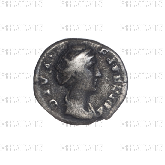 Denarius of Antoninus Pius (reigned 138–161) issued after 141. Obverse: bust of Faustina the Elder in drapery facing right, legend DIVA FAVSTINA. Reverse: Juno veiled, standing frontally with head turned left, right hand raised, holding a long scepter in her left hand; legends A · AS. Roman Empire, Rome. Coin; silver. Diameter ~16.0–17.5 mm, weight 2.91 g, axis 180°.
