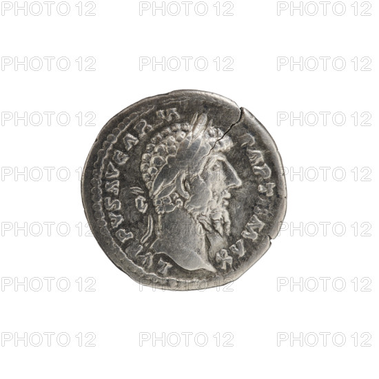 Denarius of Lucius Verus (130–169), Roman emperor 161–169. Obverse: Head of Lucius Verus with laurel wreath facing right; inscription L V RVS AVG ARM - PARTH MAX. Reverse: Parthian prisoner sitting right, hands tied behind his back, next to him a bow, quiver, and shield; inscription TR PV IMP III COS II. Dated 165, struck in Rome, Roman Empire (27 BC–476). Coin; diameter 18.0 mm, weight 2.90 g, axis 195°.