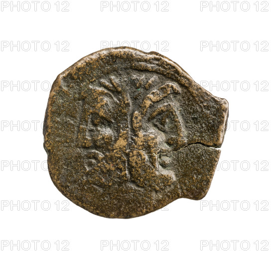 Titurius Sabinus, L. (fl. 89–75 BC), publisher. Janus (mythology); ships; ship's prow; head of Janus. Obverse: head of Janus with laurel wreath. Reverse: ship's prow right; above, RI.LF; before I; below, IN. 89 BC, Roman Republic (505–27 BC), Rome. Coin, diameter 28.5–28.6 mm, weight 11.21 g, axis 90°.