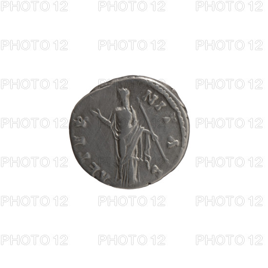 Denarius, posthumous issue for Faustina the Elder (98–141; Roman empress 138–141). Obverse: Bust of Faustina I in drapery facing right, inscription DIVA • FAVSTINA. Reverse: Juno in a veil stands frontally, turning her head left, right hand raised, holding a long scepter in her left hand, inscription AETER•NIT A•S. Issuer: Antoninus Pius (86–161; Roman emperor 138–161). After 141 CE, Roman Empire. Coin; silver; weight 3.25 g; diameters 16.0–16.5 mm; axis 180°.