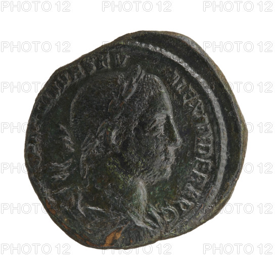 Sestertius of Alexander Severus (Roman emperor, 222–235). Obverse: Bust of Alexander Severus right, wearing a laurel wreath and paludamentum; inscription MAVRSEV ALEXANDERAVG. Reverse: Virtus standing left, right foot on the prow of a ship, holding a spear in the right hand and a parazonium in the left; inscription PMTRPVII COS II PP with marks SC on both sides. Roman, 228 CE. Coin; bronze; diameter approx. 29–32 mm; weight 24.55 g; axis 0°.