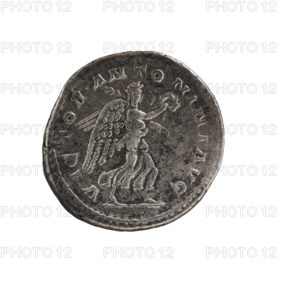 Antoninian of Elagabalus (reigned 218–222). Obverse: Bust of Elagabalus facing right wearing a radiant crown, armor and paludamentum; pearl rim; legend IMP CAES M AVR ANTONINVS AVG. Reverse: Victoria running right holding a wreath in her right hand and a palm branch in her left; pearl rim; legend VIC OR ANT ONINI AVG. Dated 218–219. Roman Empire. Coin (Rome). Diameter ca. 21.0–22.5 mm; weight 5.70 g; axis 180°.