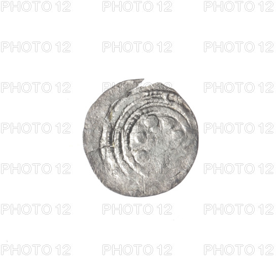 denarius, Boleslaw III Krzywousty (prince of Poland; 1107–1138), allegories, Boleslaw III Krzywousty (prince of Poland; 1086–1138), equal-armed cross, spearhead (issue mark), crosses, chainmail, martyrs, chainmail, jaws, knight, knights, jaws, dragons, dragon, fight between good and evil, Romanesque (style), Middle Ages, spears, fight against pagans, spear, Wojciech (St.; ca. 956–997), Kultura + 2014/2015 - visual documentation, Obv.: In the linear border, a knight in chain mail thrusting a spearhead into the jaws of a dragon turned upside down. Rv.: In the triple beaded border, an isosceles cross topped with balls. Between its arms, one ball. ca. 1125–1138, Poland, Kraków, coin, diameter 12.9–13.2 mm, weight 0.24 g