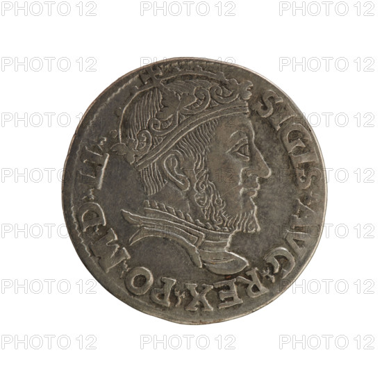 Lithuanian trojak, Sigismund II Augustus (King of Poland; 1544–1572). Obverse: crowned male bust in armour turned right, separating the rim inscription at top: SIGIS.AVG.REX.POLO.MDLI. Reverse: value number III below which the inscription in three lines: .GROSS.AR./.TRIPL.MAG./DVCA.LITVA; to the Lithuanian Chase divides the year 15 - 47 (1547). Coats of arms, Jagiellonians (dynasty), Pogon (coat of arms; Lithuania). Iconography: royal bust, male busts. Coin from Vilnius, Grand Duchy of Lithuania. Diameter 21.0–21.2 mm; weight 2.55 g.