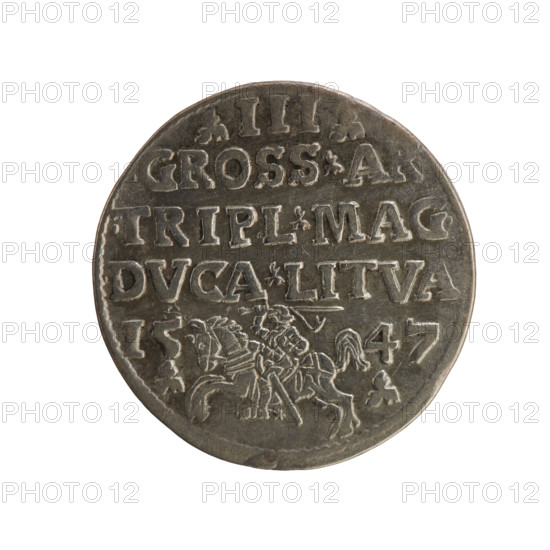 Lithuanian trojak, Sigismund II Augustus (King of Poland; 1544–1572). Obverse: crowned male bust in armour turned right, separating the rim inscription at the top: SIGIS.AVG.REX.POLO.MDLI. Reverse: value number III below which the inscription in three lines: .GROSS.AR./.TRIPL.MAG./DVCA.LITVA. Extending to the Lithuanian chase divides the year 15 - 47 (1547). Jagiellonians (dynasty); Pogon (coat of arms). Coin struck in Vilnius, Grand Duchy of Lithuania; diameter ca. 21.0–21.2 mm; weight 2.55 g.