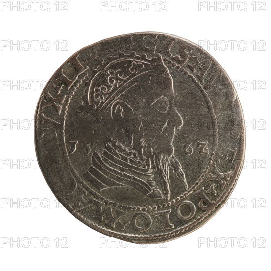 Lithuanian troika; Sigismund II Augustus (King of Poland; 1520–1572); coats of arms; Jagiellons (dynasty); royal bust; Polish coin; Pogon (coat of arms; Lithuania); iconography; male busts. Obverse: Crowned male bust in armour turned right, dividing the year 15–6Z, and at the top dividing the rim inscription: GIS.AV X.POLO.MA VX.LI. Reverse: Lithuanian Pursuit (Pogon) facing left, below the value number III and the Column coat of arms dividing the rim inscription: ROSSVS PL MAG.DV LITV, 1562. Struck in Vilnius, Grand Duchy of Lithuania, Poland. Coin; diameter 26.5–27.0 mm; weight 7.12 g.