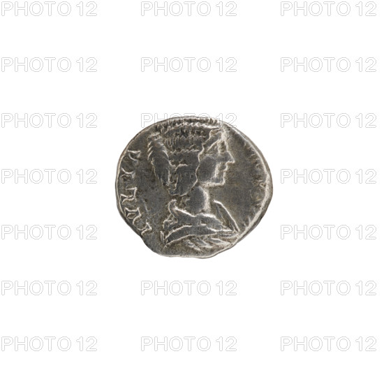 denarius, Julia Domna (ca. 160–217; Roman empress 193–211), Septimius Severus (Roman emperor; 146–211); iconography: busts of empresses, Vesta (mythology), scepters, paterae. Obv. IVLIA AVGVSTA Bust of Julia Domna right. Rev. VESTAE SANC Vesta stands turned left with patera in right hand and scepter. Date: 196–211 CE, Roman Empire (27 BC–476). Rome. Coin: diameter 16.0 mm, weight 2.97 g, axis 180°.