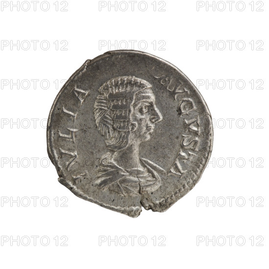 Denarius of Julia Domna (ca. 160–217), Roman empress (193–211). Obverse: Bust of Julia Domna right, pearl rim, inscription I LIA AVGVSTA. Reverse: FORTVNAE FELICI — Fortuna seated left with a cornucopia in her right hand and a rudder on a globe in her left; in front of her a child raising his hands toward her, pearl rim. Date: 196–211. Roman Empire. Coin: diameter 18.5 mm, weight 2.39 g, axis 180°.