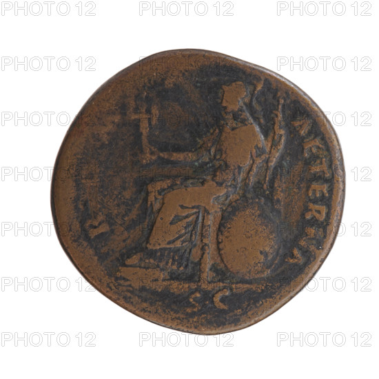 Sestertius, Antoninus Pius (86–161; Roman emperor 138–161), issuer; personifications; iconography: head of the emperor in a laurel wreath; Roma (personification) with spears, shields, palladium (attribute). Obverse: Head of Antoninus Pius in a laurel wreath to the right, legend ANTONINVS AVG PIVS PP. Reverse: Roma sits on a throne to the left, in her outstretched right hand she holds a statuette of Athena (palladium), in her left hand a spear, a shield leaning against the throne, legend ROMA AETERNA, in the SC section. Date: 140–144. Roman Empire (27 BC–476), Rome. Coin. Diameter 32.0–33.0 mm; weight 24.50 g.