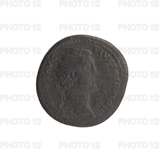 Dupondius of Antoninus Pius (86–161; Roman Emperor 138–161). Obverse: head of the emperor in radiant crown facing right, inscription S AVG - PIVS PP TR P COS III. Reverse: Salus stands left in front of an altar around which a snake is coiled; she holds a patera in her right hand and a long scepter in her left, inscription LVS -; control letters SC in fields. Date: 140–144. Roman Empire, Rome. Coin: bronze, diameter ~26–27 mm, weight 24.50 g, axis 345°.