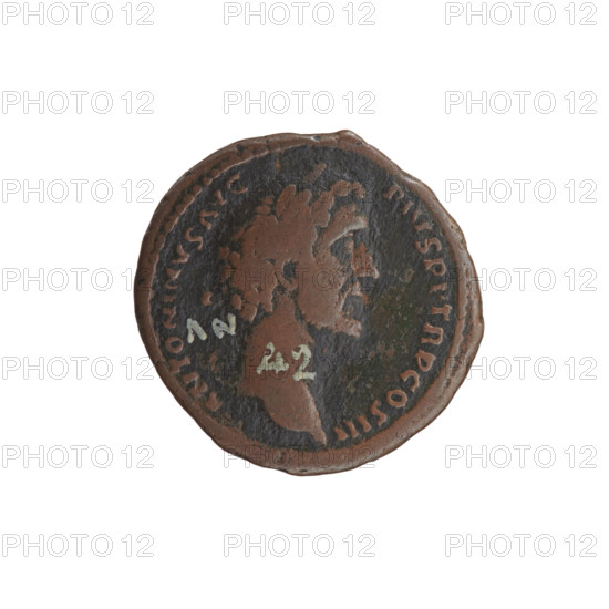 Antoninus Pius (86–161; Roman emperor 138–161), issuer. Obverse: Head of Antoninus Pius in a laurel wreath to the right, inscription ANTONINVS AVG - PIVS PP TR P COS III all around. Reverse: Naked Bonus Eventus stands left, holds a patera over an altar in his right hand and ears of corn in his left, inscription - EVENTVI all around, in the fields S - C. Date: 140–144. Roman Empire (27 BC–476). Rome. Coin; diameter 27.0–27.5 mm, weight 11.45 g, axis 150°.