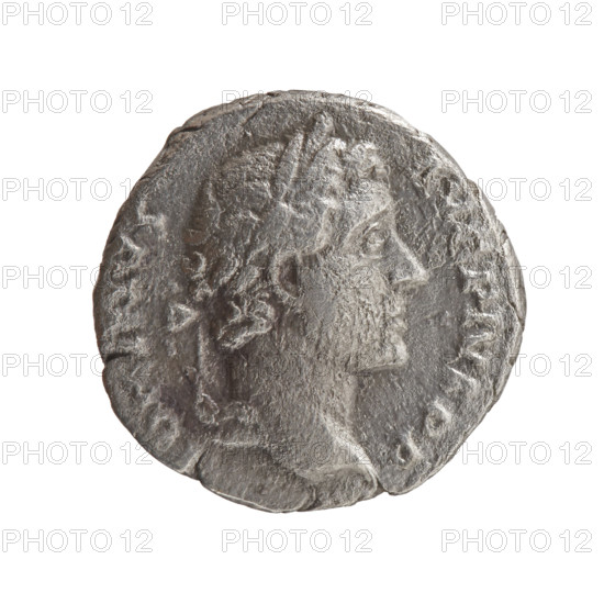 Denarius, Antoninus Pius (86–161; Roman emperor 138–161). Obverse: head of Antoninus Pius in a laurel wreath to the right, inscription ONINVS·AVG·PIVS·PP. Reverse: winged lightning bolt lies on the throne (pulvinar), legend COS·III. Iconography: head of the emperor in a laurel wreath; thrones; lightning bolts. Date: 145–161. Culture/place: Roman Empire, Rome. Medium/object: coin. Diameter: 17.0–17.5 mm. Weight: 3.40 g. Axis: 180°.