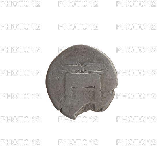 Denarius of Antoninus Pius (86–161; Roman emperor 138–161), issuer; obverse: head of the emperor in a laurel wreath to right, legend ANTONINVS·AVG·PIVS·PP; reverse: winged lightning bolt lies on a throne (pulvinar) with III; iconography includes lightning above the throne and thrones/lightning bolts; dated 145–161, Roman Empire (27 BC–476), Rome; coin: diameter 16.5–17.0 mm, weight 2.45 g, axis 0°.