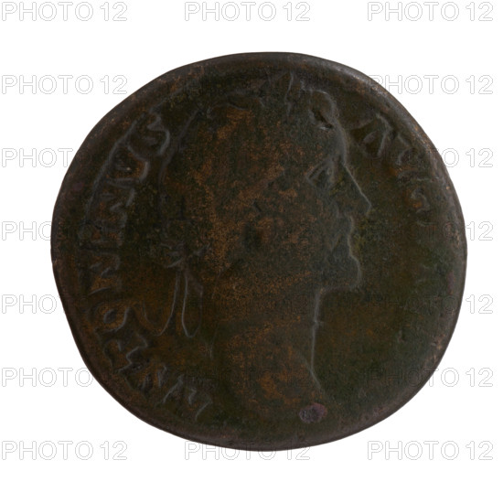 Sestertius of Antoninus Pius (86–161; Roman emperor 138–161). Obverse: Head of the emperor with a laurel wreath facing right, inscription 'ANTONINVS - AVG PIV'. Reverse: The emperor in a toga and veil stands left, holding a patera above a tripod with a bull lying behind it; in his left hand he holds a scroll, inscription 'VOTA SOL - DEC II' and 'OS III' in a section, 'SC' in fields. Date: 157–159. Roman Empire (27 BC–476), Rome. Coin. Diameter ~30.5–31.0 mm, weight 24.25 g, axis 345°.