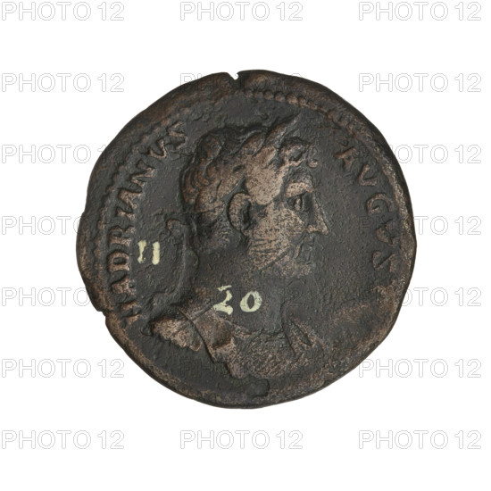 Hadrian (76–138; Roman emperor 117–138). Obverse: head of Hadrian in laurel wreath facing right; rim inscription: HADRIANVSAVGVS. Reverse: Clementia (personification) standing left, dressed in a long robe, holding a patera in her outstretched right hand and a long vertical scepter in her left; rim inscription: COSIII; on both sides of the figure the letters SC. Date: 132–134. Place: Rome, Roman Empire. Object: coin. Weight: 11.20 g.