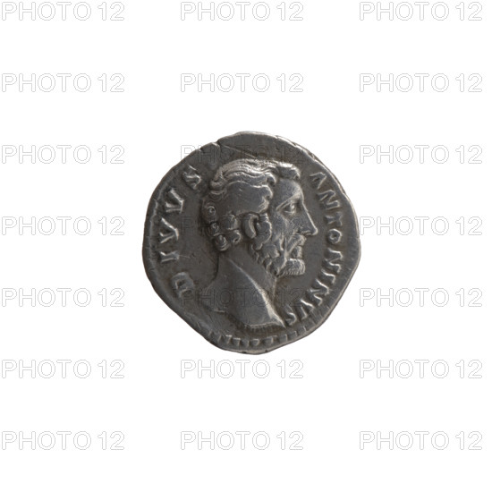 Denarius, posthumous issue after Antoninus Pius (86–161) showing head of Antoninus Pius bare to right with legend DIVVS ANTONINVS around; reverse: rectangular altar with two doors and a finial in form of horns, inscription DIVO · IO all around. Issuers: Lucius Verus (130–169), Marcus Aurelius (121–180). After 161, Roman Empire (27 BC–476), Rome. Silver coin; diameter 17.0 mm; weight 3.15 g; axis 30°.