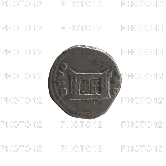 Denarius, posthumous issues of Antoninus Pius (86–161) and Lucius Verus (130–169), issuers Marcus Aurelius (121–180) and Antoninus Pius — obverse: head of Antoninus Pius bare, legend DIVVS ANTONINVS around; reverse: rectangular altar with two doors and a finial in the form of horns, legend DIVO [—] IO around. After 161, Roman Empire (27 BCE–476 CE), Rome. Coin; diameter 17.0 mm, weight 3.15 g, axis 30°.