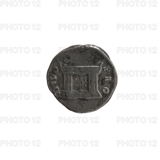 Denarius, posthumous issue after Antoninus Pius (86–161; Roman emperor 138–161); issuers: Lucius Verus (130–169; Roman emperor 161–169) and Marcus Aurelius (121–180; Roman emperor 161–180). Obverse: head of Antoninus Pius bare, facing right, legend DIVVS·ANTONINVS around. Reverse: rectangular altar with a pair of doors and a finial in the form of horns, legend DIVO·PIO around. After 161 CE, Roman Empire (27 BCE–476 CE), Rome. Coin: diameter 16.5 mm, weight 3.20 g, axis 15°.