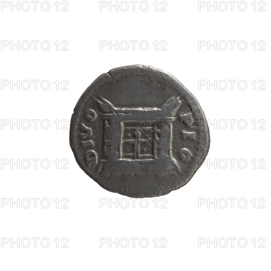 Denarius, posthumous issue of Antoninus Pius (86–161; Roman emperor 138–161), featuring Marcus Aurelius (121–180; Roman emperor 161–180) and Lucius Verus (130–169; Roman emperor 161–169) as issuers. Obverse: head of Antoninus Pius bare, facing right, legend ANTONINVS around. Reverse: rectangular altar with a pair of doors and a finial in the form of horns, legend DIVO · PIO around. After 161; Roman Empire (27 BC–476), Rome. Coin: diameter 16.5–17.5 mm, weight 3.00 g, axis 210°.