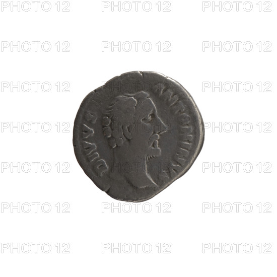 Denarius; issuers: Lucius Verus (130–169, Roman emperor 161–169) and Marcus Aurelius (121–180, Roman emperor 161–180); posthumous depiction of Antoninus Pius (86–161, Roman emperor 138–161). Iconography: head of Antoninus Pius without a cap to right, inscription DIVVS ANTONINVS around; reverse: eagle standing right, turning head left, inscription CONSECRATIO all around. After 161 CE; Roman Empire, Rome. Coin; diameter 18.0 mm; weight 3.00 g; axis 0°.
