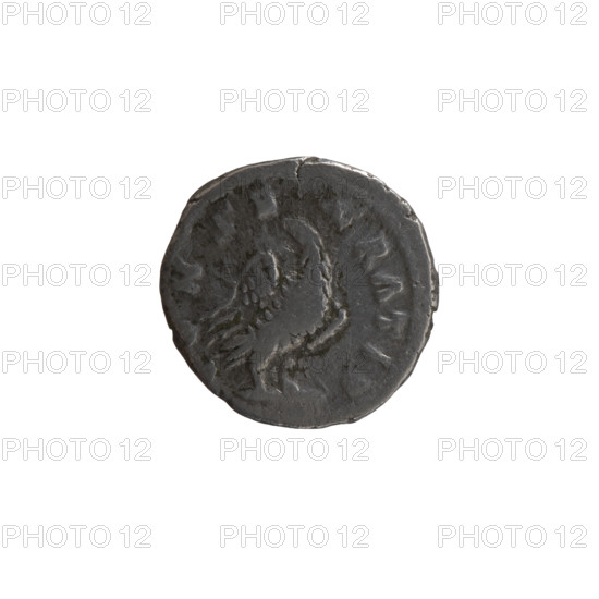Denarius, Lucius Verus (130–169 CE), issuer; Marcus Aurelius (121–180 CE), issuer; Antoninus Pius (86–161 CE), posthumous. Silver coin (denarius), Roman Empire, after 161 CE. Obverse: Head of Antoninus Pius without a cap facing right, inscription DIVVS ANTONINV around. Reverse: Eagle standing right, head turned left, inscription NSE CRATIO circumferential. Iconography: Antoninus Pius (posthumous), eagle, emperor's head. Diameter: 17.0–18.0 mm; weight: 2.80 g; axis: 0°.