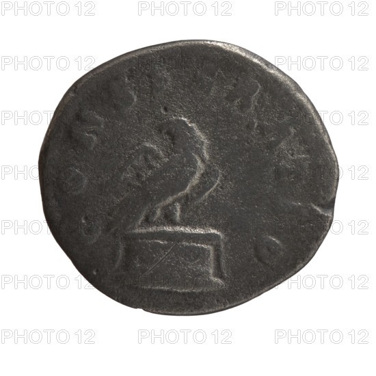 Denarius; issuers: Lucius Verus (130–169, Roman emperor 161–169) and Marcus Aurelius (121–180, Roman emperor 161–180); posthumous depiction of Antoninus Pius (86–161, Roman emperor 138–161). Obverse: head of the emperor (Antoninus Pius) without a covering, facing right, legend 'DIVV ANTONINVS' (circumferential). Reverse: eagle stands on an altar to the right, turning its head left, legend 'CONSECRATIO' (circumferential). Iconography: Antoninus Pius, eagle, altars. Date: after 161 (Roman Empire). Place: Rome. Object type: coin (denarius). Dimensions: diameter 17.5–18.0 mm; weight 2.95 g; axis 180°.