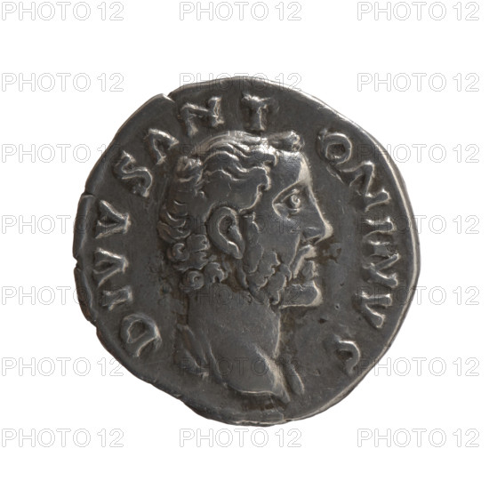 Denarius, after 161 CE. Obverse: Head of Antoninus Pius without a covering, with drapery on the left shoulder, facing right, inscription DIVVS ANTONINVS around. Reverse: Funeral pyre with four tiers, decorated with garlands and statues, with a quadriga on top, inscription CONSECRATIO around. Issuers: Lucius Verus (130–169, Roman emperor 161–169) and Marcus Aurelius (121–180, Roman emperor 161–180); posthumous depiction of Antoninus Pius (86–161, Roman emperor 138–161). Iconography: Antoninus Pius — statues, head of the emperor, funeral pyre, garlands. Roman Empire (27 BC–476), Rome. Coin: silver; diameter 16.5–17.0 mm; weight 3.00 g; axis 180°.