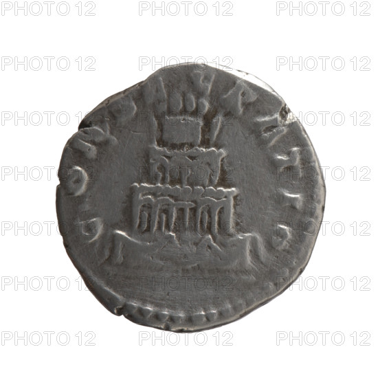 Denarius of Lucius Verus (issuer) and Marcus Aurelius (issuer), featuring Antoninus Pius (posthumous). Obverse: head of Antoninus Pius without a covering, with drapery on the left shoulder, right; inscription DIVVS ANTONINVS all around. Reverse: funeral pyre with four tiers, decorated with garlands and statues, with a quadriga on top; inscription CONSECRATIO all around. After 161. Roman Empire, Rome. Coin. Diameter 16.5–17.0 mm, weight 3.00 g, axis 180°.