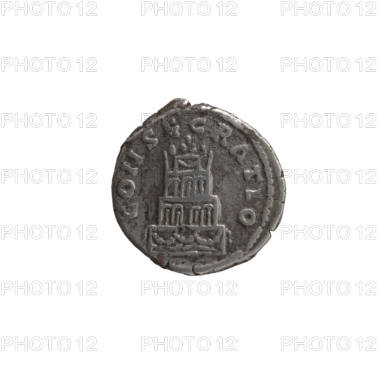 Denarius (subaerate?), Lucius Verus (130–169; Roman emperor 161–169), issuer; Marcus Aurelius (121–180; Roman emperor 161–180), issuer; Antoninus Pius (86–161; Roman emperor 138–161) (posthumous). Obverse: Head of Antoninus Pius without a covering facing right, inscription DIVVS ANTONINVS all around. Reverse: Funeral pyre with four tiers, decorated with garlands and statues, with a quadriga on top, inscription CONSECRATIO all around. Iconography: garlands, funeral pyre, statues; head of the emperor. Date: after 161. Culture/place: Roman Empire, Rome. Object: coin (denarius). Dimensions: diameter 17.0 mm; weight 3.25 g; axis 180°.