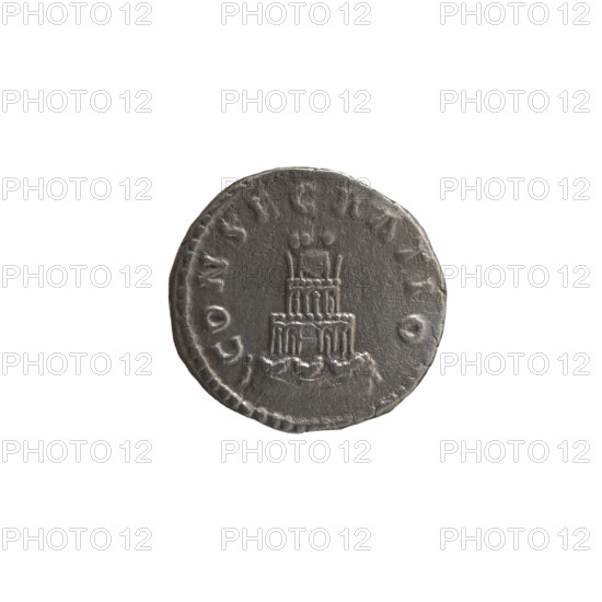 Denarius, Marcus Aurelius (121–180; Roman emperor 161–180) and Lucius Verus (130–169; Roman emperor 161–169) as issuers; posthumous Antoninus Pius (86–161; Roman emperor 138–161). Obverse: Head of Antoninus Pius without a covering facing right, inscription DIVVS ANTONINVS. Reverse: Funeral pyre with four tiers, decorated with garlands and statues, with a quadriga on top, inscription CONSECRATIO. After 161 CE; Roman Empire; Rome. Coin; diameter 16.5–18.0 mm; weight 3.10 g; axis 180°.