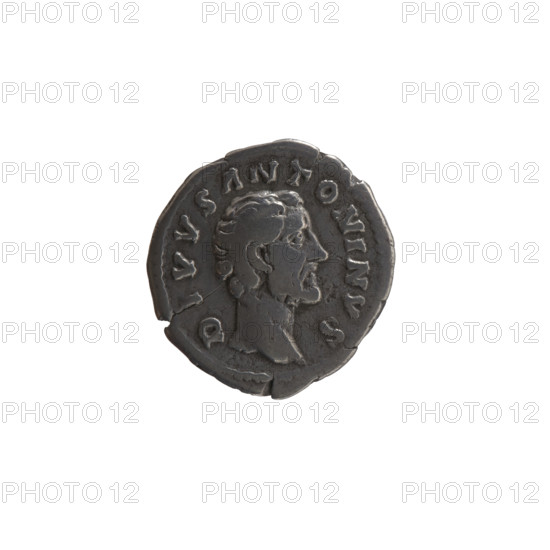 Denarius, Marcus Aurelius (121–180, Roman emperor 161–180) and Lucius Verus (130–169, Roman emperor 161–169) as issuers; posthumous depiction of Antoninus Pius (86–161, Roman emperor 138–161). Obverse: Head of Antoninus Pius without a covering facing right, inscription 'DIVVS ANTONINVS' all around. Reverse: Funeral pyre with four tiers, decorated with garlands and statues, with a quadriga on top, inscription 'CONSECRATIO' (CONSE - CRATIO) all around. After 161. Roman Empire, Rome. Coin; diameter 17.0 mm, weight 3.25 g, axis 180°.