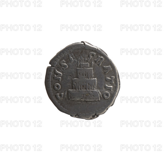 Denarius, after 161. Obverse: Head of Antoninus Pius without a covering facing right, inscription 'DIVVS ANTONINVS' all around. Reverse: Funeral pyre with four tiers, decorated with garlands and statues, with a quadriga on top, inscription 'CONSECRATIO' all around. Issuers: Marcus Aurelius (121–180), Lucius Verus (130–169); posthumous depiction of Antoninus Pius (86–161). Iconography: garlands, head of the emperor, statues, funeral pyre. Roman Empire (27 BC–476), Rome. Coin: diameter 17.0 mm, weight 3.25 g, axis 180°.