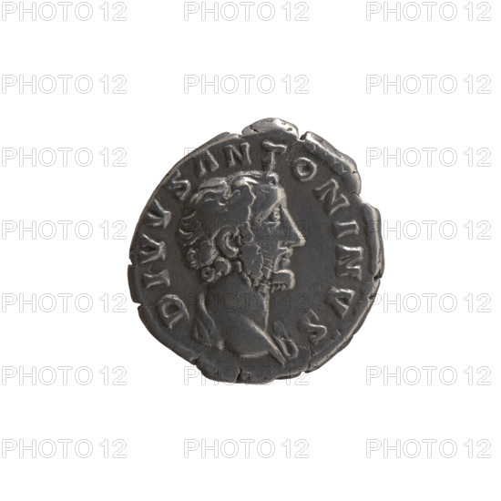 Denarius of Lucius Verus (130–169), issuer; Marcus Aurelius (121–180), issuer; posthumous Antoninus Pius (86–161). Obverse: Head of Antoninus Pius without a covering, with drapery on the left shoulder, facing right, inscription DIVVS ANTONINVS all around. Reverse: Funeral pyre with four tiers, decorated with garlands and statues, with a quadriga on top, inscription CONSECRATIO all around. After 161 CE; Roman Empire. Coin; diameter 17.5 mm; weight 3.25 g; axis 180°.