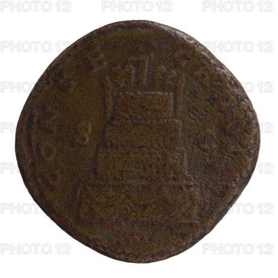 Sestertius, posthumous issues for Antoninus Pius (86–161; Roman emperor 138–161), with Lucius Verus (130–169; Roman emperor 161–169) and Marcus Aurelius (121–180; Roman emperor 161–180) named as issuers. Obverse: Head of Antoninus Pius without a covering facing right, inscription VVS ANTONINVS all around. Reverse: Funeral pyre with four tiers, decorated with garlands and statues; on top a quadriga carried by the emperor, inscription CONSE - CR, I, all around, in SC. Fields. Iconography: garlands, head of the emperor, quadrigae, statues, funeral pyre. Date: after 161. Place: Rome, Roman Empire (27 BC–476). Medium: coin (sestertius). Dimensions: diameter 31.5–32.0 mm, weight 26.65 g, axis 0°.