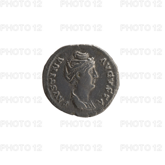 Denarius, Antoninus Pius (86–161; Roman emperor 138–161) — issuer. Obverse: Bust of Faustina I in drapery facing right, inscription FAVSTINA · AVGVSTA. Reverse: Concordia standing left, holding a patera in her outstretched right hand and a double cornucopia in her left, inscription CONCOR · DIA · AVG. Iconography: Faustina the Elder (98–141; Roman empress 138–141), Concordia (personification). Date: 139–141. Roman Empire, Rome. Coin (silver); diameter 17.0–18.0 mm, weight 3.17 g, axis 180°.