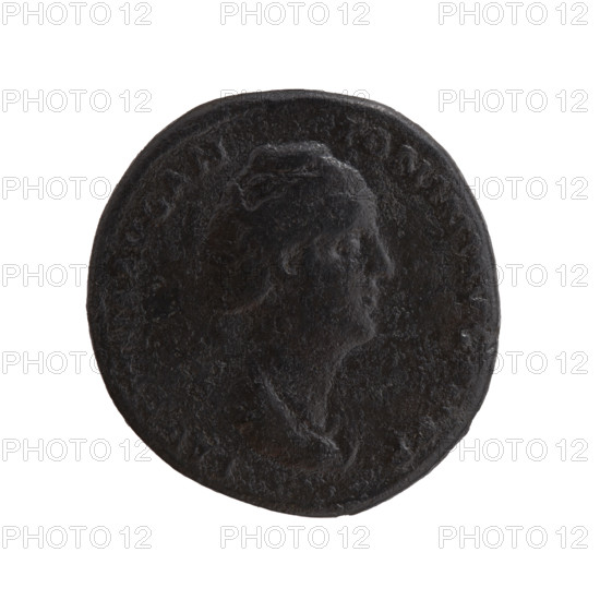 Dupondius/as; obverse: bust of Faustina the Elder in drapery to the right, inscription 'FAVSTINA AVG ANTONINI AVG PII' all around; reverse: Venus stands right, raising her robe on her right shoulder and holding an apple in her outstretched left hand, inscription 'VE VGVSTAE' all around, 'SC' in fields. Issuer: Antoninus Pius. Date: 138–141 CE. Roman Empire, Rome. Coin: bronze; diameter 26.5–28.0 mm; weight 11.40 g; axis 180°.