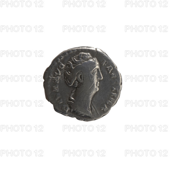 Denarius, after 141; Roman Empire (27 BC–476). Obverse: Bust of Faustina I in drapery facing right, inscription 'DIVA AVG - FAVSTINA' around. Reverse: Female deity (Venus? Juno?) stands frontally with head turned right, holding a long scepter in her left hand and revealing her veil with her right hand, inscription 'AETER - N, A' around. Issuers: Antoninus Pius (86–161; Roman emperor 138–161); Faustina the Elder (98–141; Roman empress 138–141), posthumously. Iconography: Roman deities Venus (mythology) and Juno (mythology); scepters; veils. Coin: diameter 17.0–18.0 mm; weight 2.50 g; axis 180°.