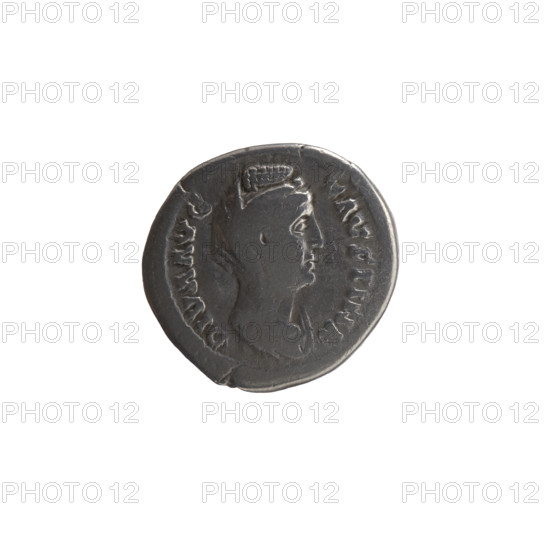 Denarius, Faustina the Elder (98–141; Roman empress 138–141), posthumous; issuer: Antoninus Pius (86–161; Roman emperor 138–161). Obverse: Bust of Faustina I in drapery and veil facing right, inscription 'DIVA AVG - FAVSTINA'. Reverse: Providentia standing left, holding a globe in her right hand and a long scepter in her left, inscription 'AETER - NITAS'. Iconography: Faustina I, scepters, personifications, veils, globe (attribute), Providentia. After 141 CE, Roman Empire, Rome. Coin: diameter 15.5–17.5 mm, weight 2.80 g, axis 210°.