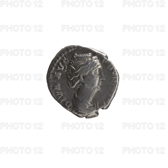 Denarius of Antoninus Pius (86–161; Roman emperor 138–161), issuer; posthumous depiction of Faustina the Elder (98–141; Roman empress 138–141). Obverse: Bust of Faustina I in drapery facing right, inscription DIVA AVG • FAVS. Reverse: Six-column façade of the temple of Divine Faustina, inscription DEDICATIO • AEDIS. After 141 CE, Roman Empire (27 BCE–476 CE), Rome. Coin: diameter 16.0–17.0 mm, weight 3.20 g, axis 195°.