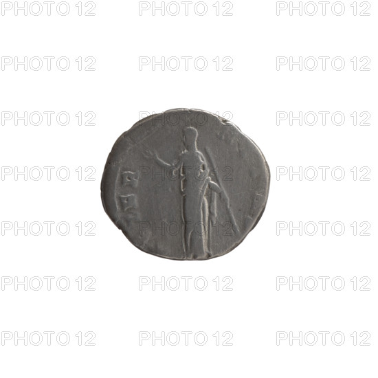 Denarius, posthumous issue for Faustina the Elder (98–141; Roman empress 138–141), depicting Antoninus Pius (86–161; Roman emperor 138–161) as issuer. Obverse: bust of Faustina I in drapery facing right, inscription DIVA · FAVSTINA. Reverse: Juno, veiled, standing frontally, head turned left, right hand raised holding a long scepter, inscription ETERNITA (ETERNITA rendered). After 141 CE, Roman Empire (27 BCE–476 CE), Rome. Coin: diameter 16.5–17.5 mm, weight 3.10 g, axis 195°.