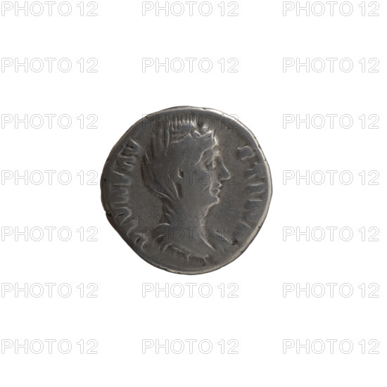 Denarius, Faustina the Elder (98–141; Roman empress 138–141) (posthumously), issuer: Antoninus Pius (86–161; Roman emperor 138–161). Obverse: Bust of Faustina I in drapery and veil facing right, inscription DIVA FAVSTINA. Reverse: Throne covered with drapery, a scepter leans on it at left, a peacock with folded tail walks beneath it, inscription AETERNITAS. After 141, Roman Empire (27 BC–476), Rome. Coin: silver; diameter 16.5–17.0 mm; weight 3.55 g; axis 180°.