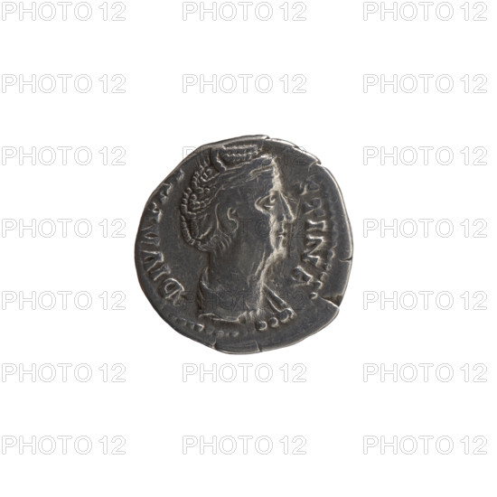 Denarius, posthumous issue for Faustina the Elder (98–141; Roman empress 138–141) under Antoninus Pius (86–161; Roman emperor 138–161), issuer Antoninus Pius. Obverse: bust of Faustina I draped, facing right, inscription DIVA F—STINA around. Reverse: Vesta standing left, holding a ladle (simpulum) in her right hand and a statuette of Athena (palladium) in her left, inscription A VGV—STA around. After 141, Roman Empire (27 BC–476), Rome. Coin; diameter 16.0 mm, weight 3.05 g, axis 0°.